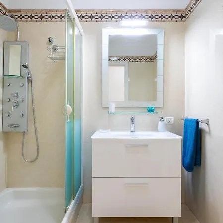 Home2book Botanic Garden Apartment, Terrace & Wifi 아파트 *