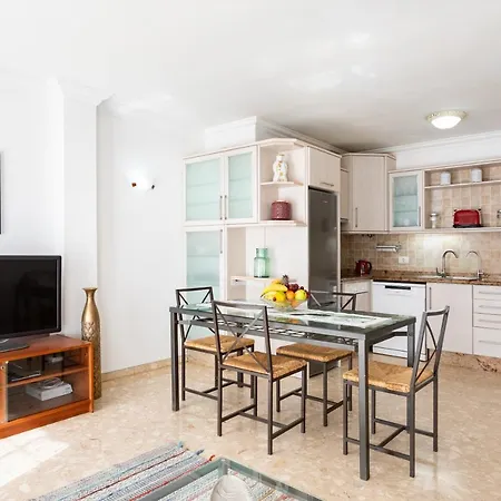Home2book Botanic Garden Apartment, Terrace & Wifi 아파트 푸에르토 드 라 크루즈